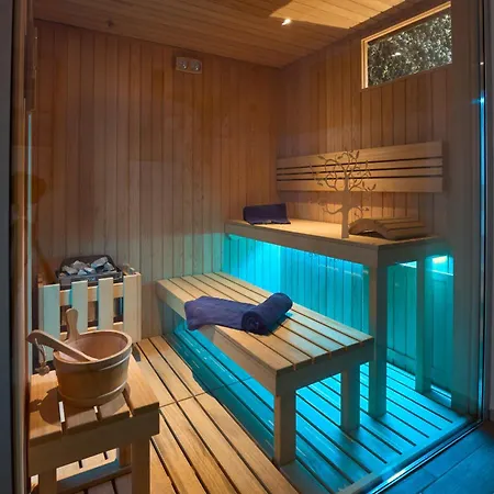 Costanza- Private Heated Pool, Steam & Sauna - Bellagio Village Villa *
